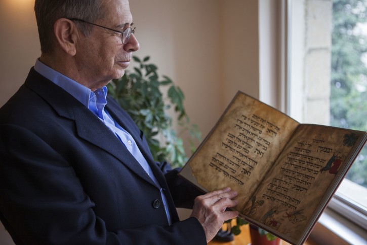Milliárdokat kérnek az örökösök a híres „madárfejű haggadáért” az Izrael Múzeumtól
