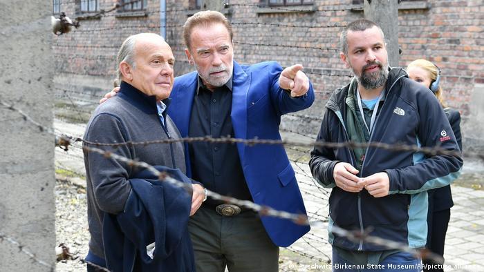 Auschwitzba látogatott Arnold Schwarzenegger
